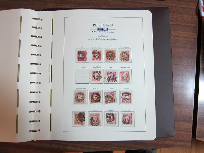 0015 (53).jpg -     Lote:    15      Marcofilia      Lotes Especiais       Descrição:      Portugal.   Colecção especializada de marcas numéricas das 1.ª e 2.ª reformas em selos de 25 reis, desde D. Maria II até D. Luís I, de frente. Lote a ver.        Lote       Valor Base:     &euro; 1.500,00     Valor Venda:     &euro; 3.000,00     